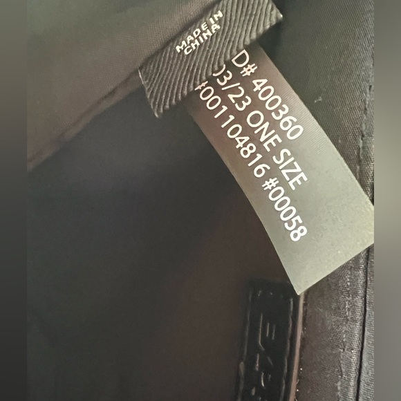 EXPRESS Woven Black/Gold Chain Frayme Style Flap Shoulder Bag NWOT - Picture 15 of 16